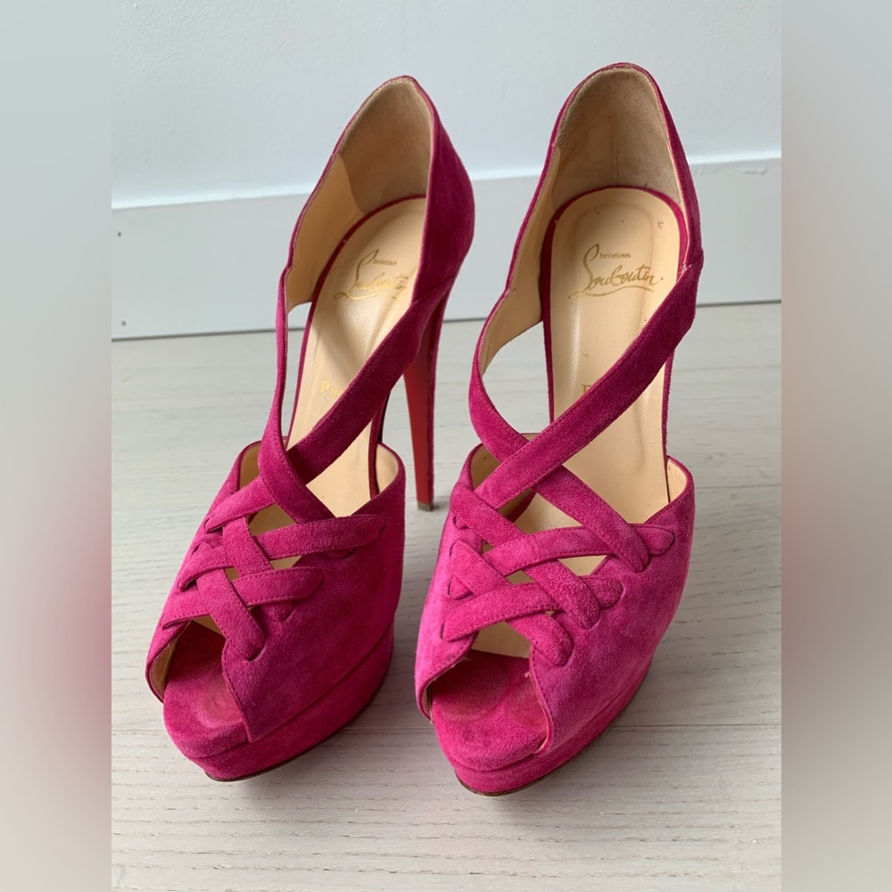Christian Louboutin size 39 hot pink heels